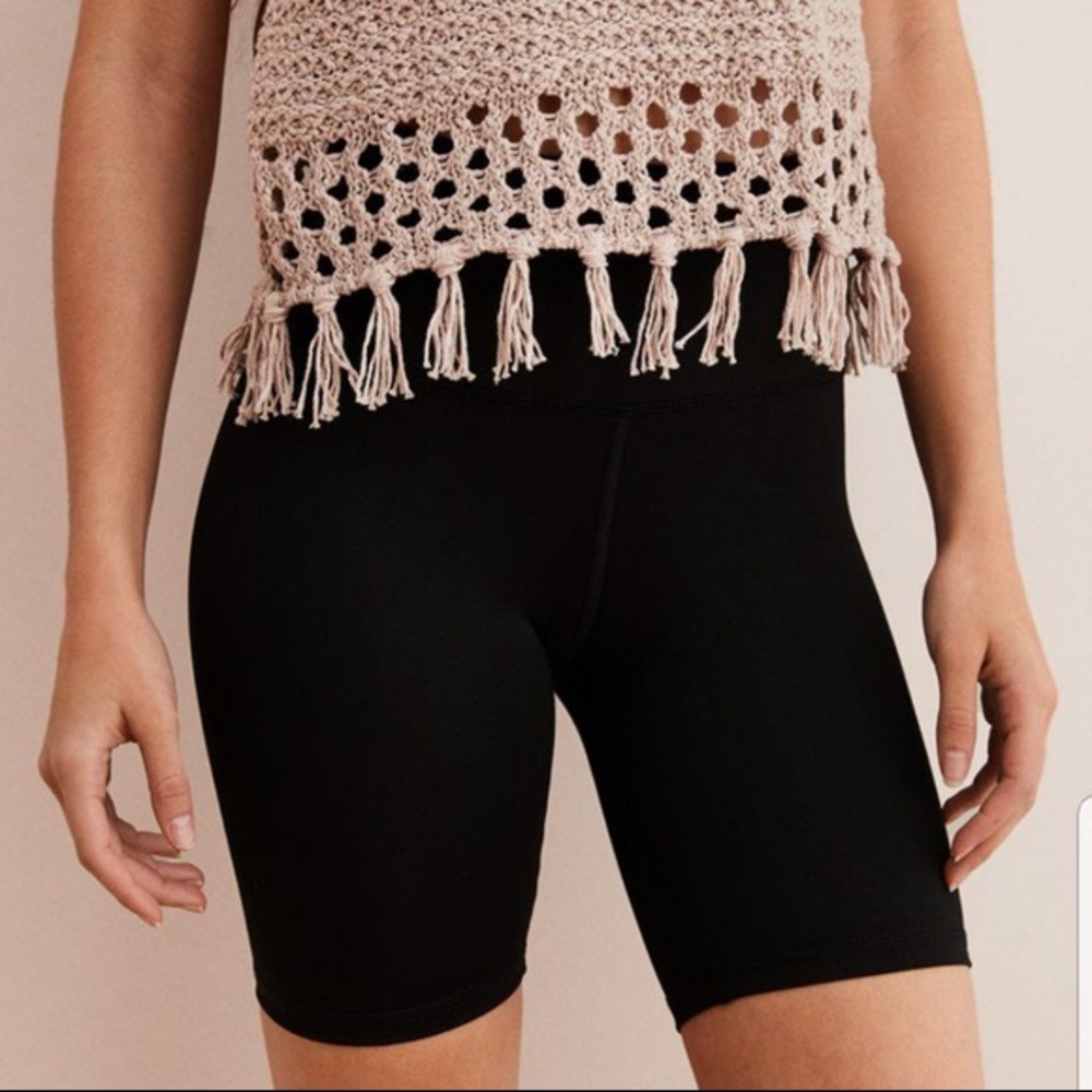 2 PAIRS Aerie Move Black Bike Short